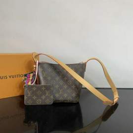 Picture of Louis Vuitton Handbags _SKUfw221244245fw